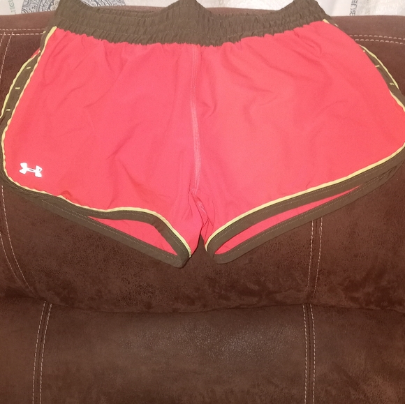 Under Armour athletic shorts - Picture 1 of 3